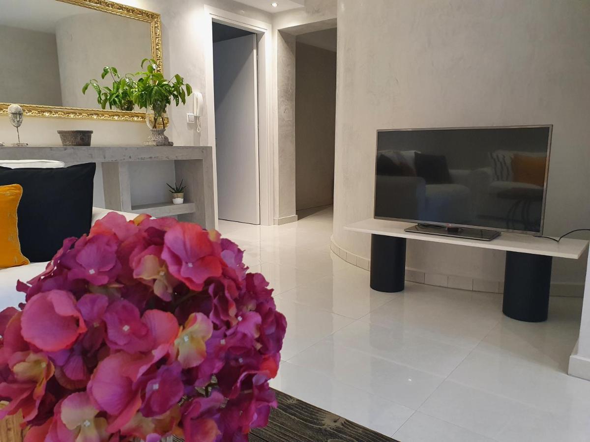 Вилла Dioni Luxury House Nea Iraklitsa Экстерьер фото