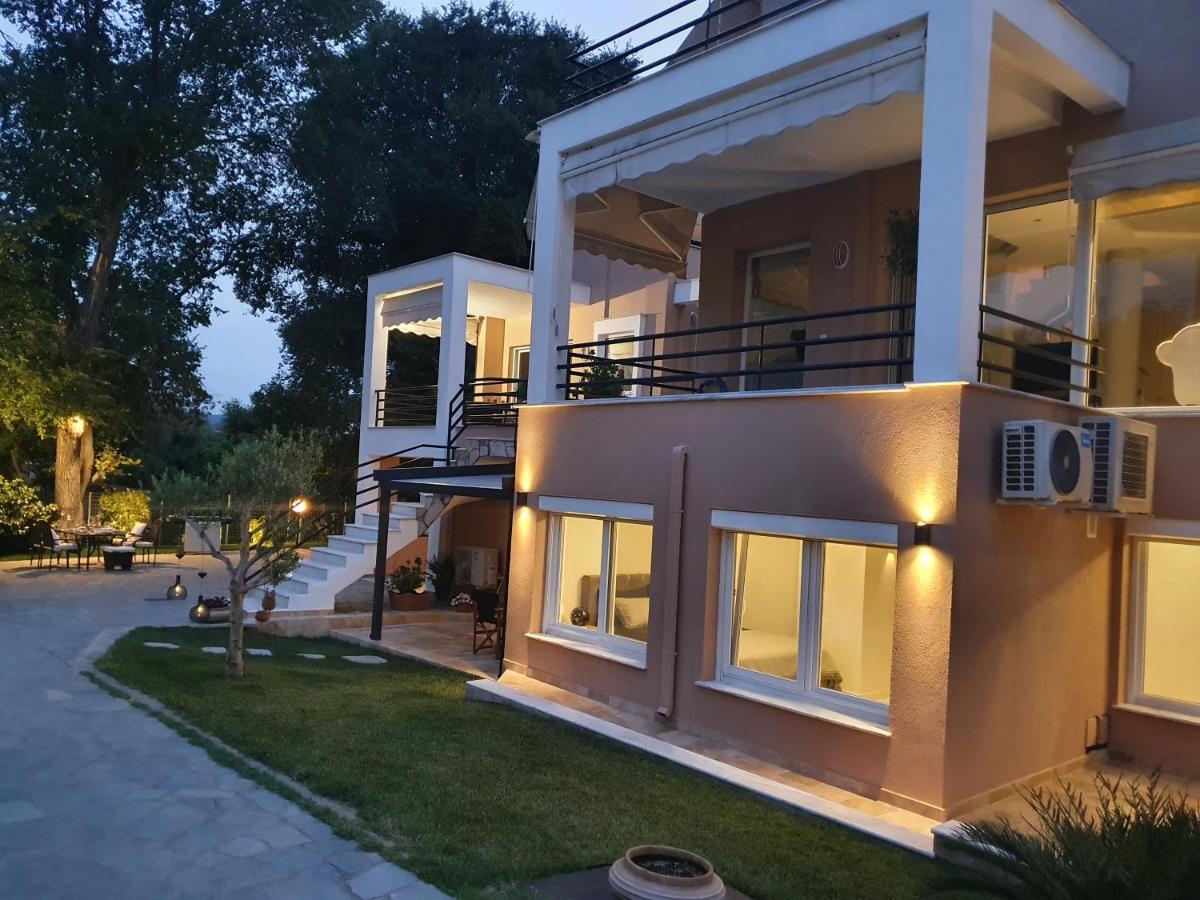Вилла Dioni Luxury House Nea Iraklitsa Экстерьер фото